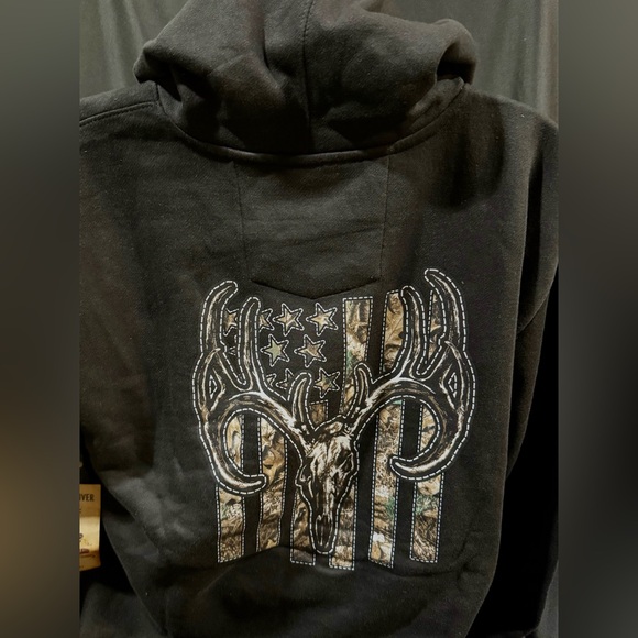 Buckhorn River Other - Buckhorn Hoodie with Deer Skull and Flag Design- Size:XL